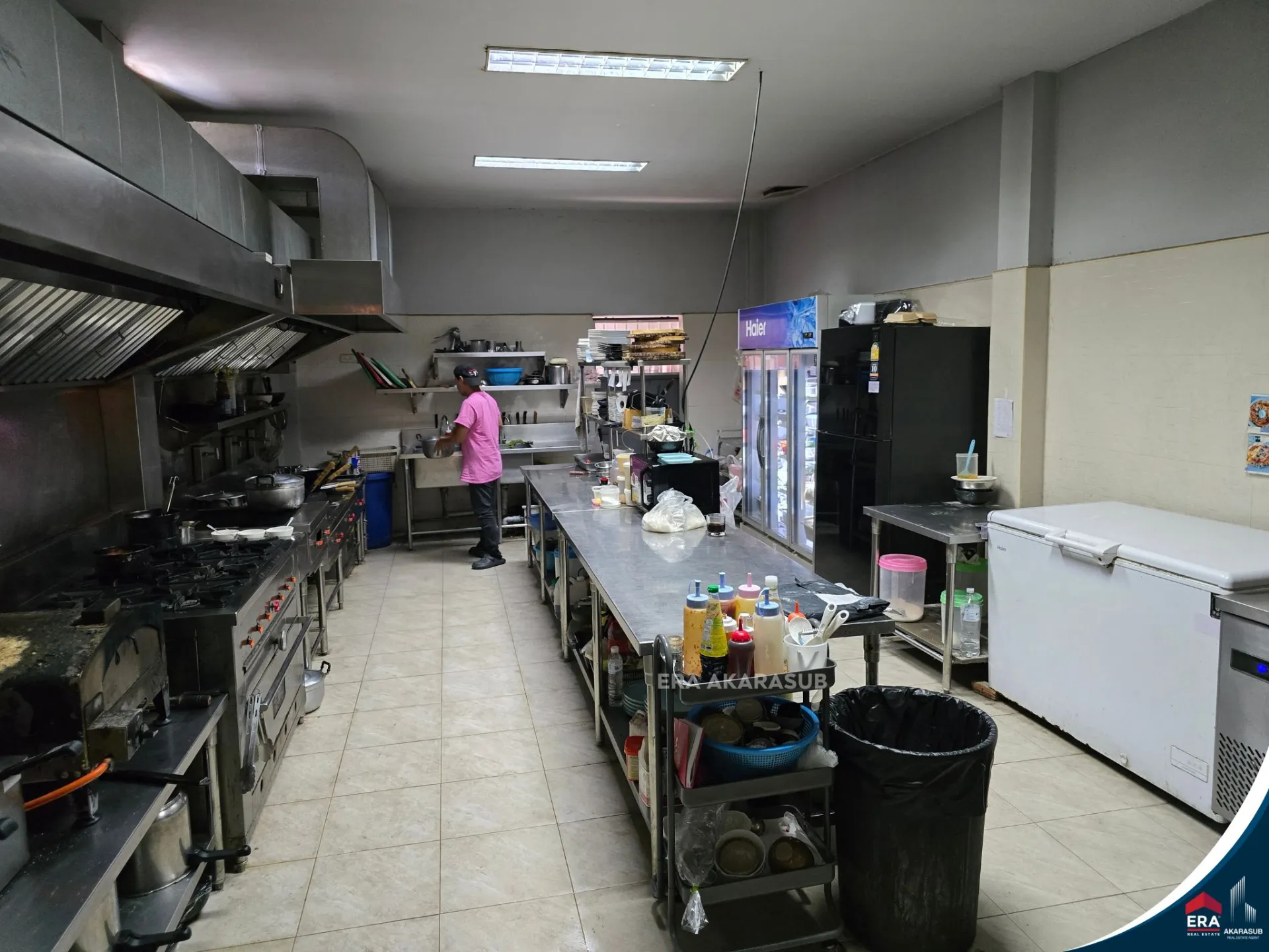 ขายร้านอาหารแต่งหรู ใกล้โรบินสันแม่สอด5นาที พร้อมทีมงานและอุปกรณ์ในร้าน ทำกิจการรับรายได้ต่อได้ทันที รูปที่ 4