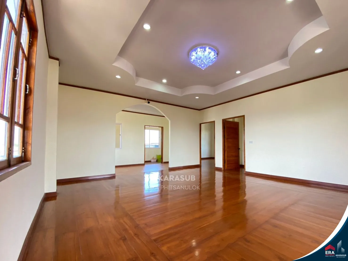 บ้านเดี่ยวสร้างใหม่ ยกพื้นสูง ภายในบ้านตกแต่งด้วยไม้สัก ครัวไม้สัก รูปที่ 10