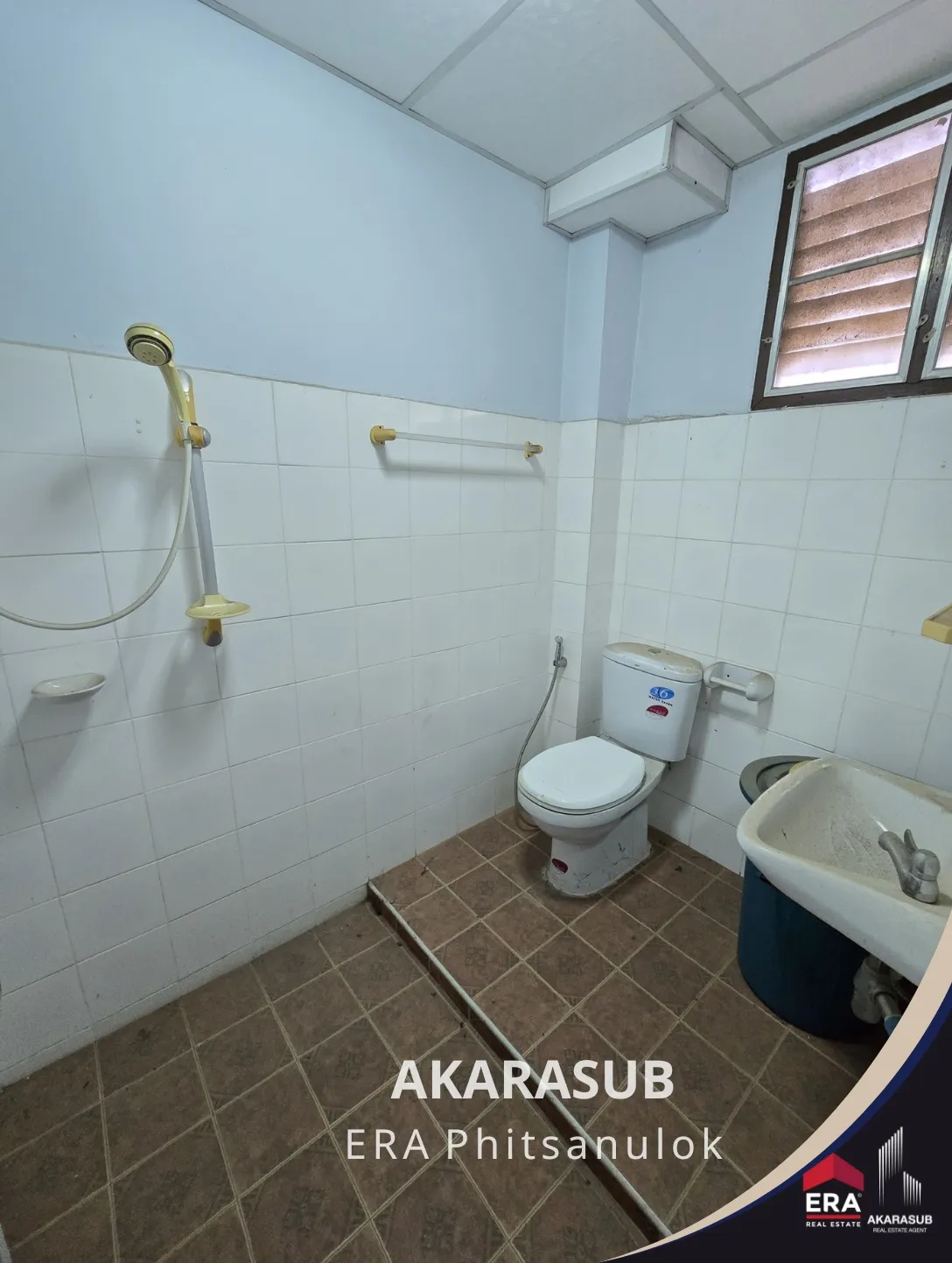 ขายอาคารพาณิชย์ 4.5 ชั้นติดถนนพระลือ รูปที่ 2