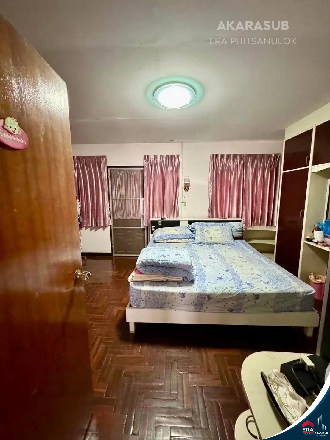 บ้านในเมือง พื้นที่ใหญ่ เดินทางสะดวก ใกล้ถนนหลัก รูปที่ 7