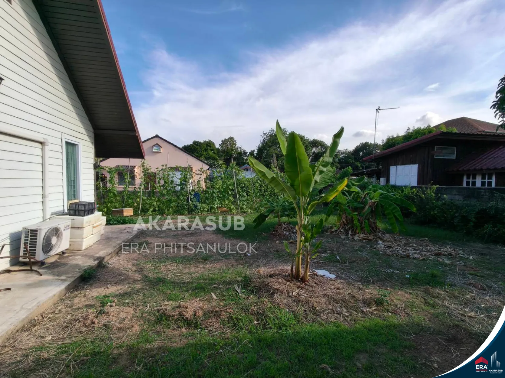 บ้านพร้อมที่ดินผืนใหญ่ ใกล้สี่แยกวุ่นวาย ทำเลเมือง บรรยากาศส่วนตัว รูปที่ 16